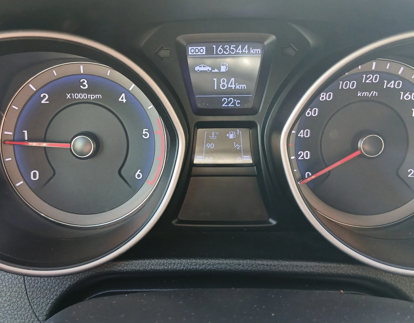 Hyundai I30, снимка 8 - Автомобили и джипове - 56601182
