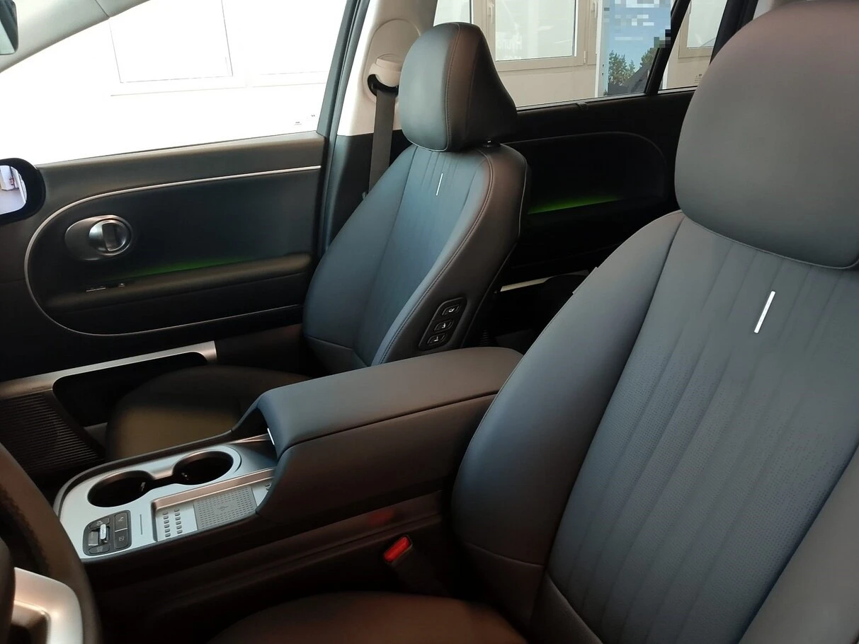 Hyundai IONIQ 9 * Uniq* Performance* Nappa* Pano* 7������* 4WD | Mobile.bg � ����������� 7