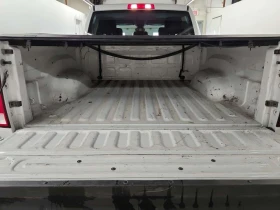 Dodge RAM 1500 3.6 V6 * SHORT BED * CARFAX * , снимка 13