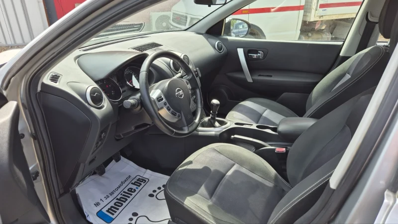 Nissan Qashqai 1.5 DCI, снимка 7 - Автомобили и джипове - 51171840