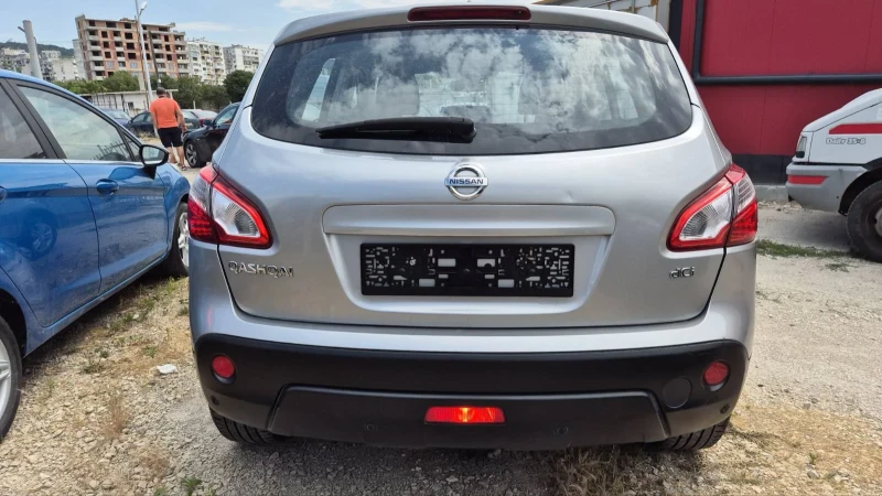 Nissan Qashqai 1.5 DCI, снимка 4 - Автомобили и джипове - 51171840
