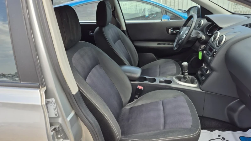 Nissan Qashqai 1.5 DCI, снимка 10 - Автомобили и джипове - 51171840