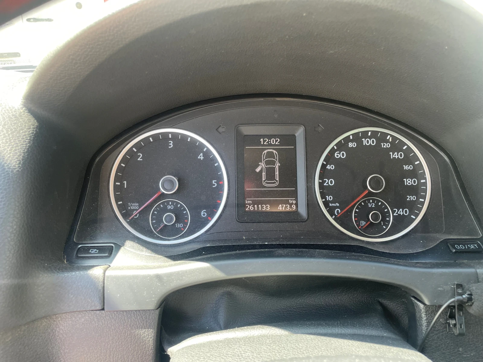 VW Tiguan 2.0 TDI 140 к.с. - изображение 9