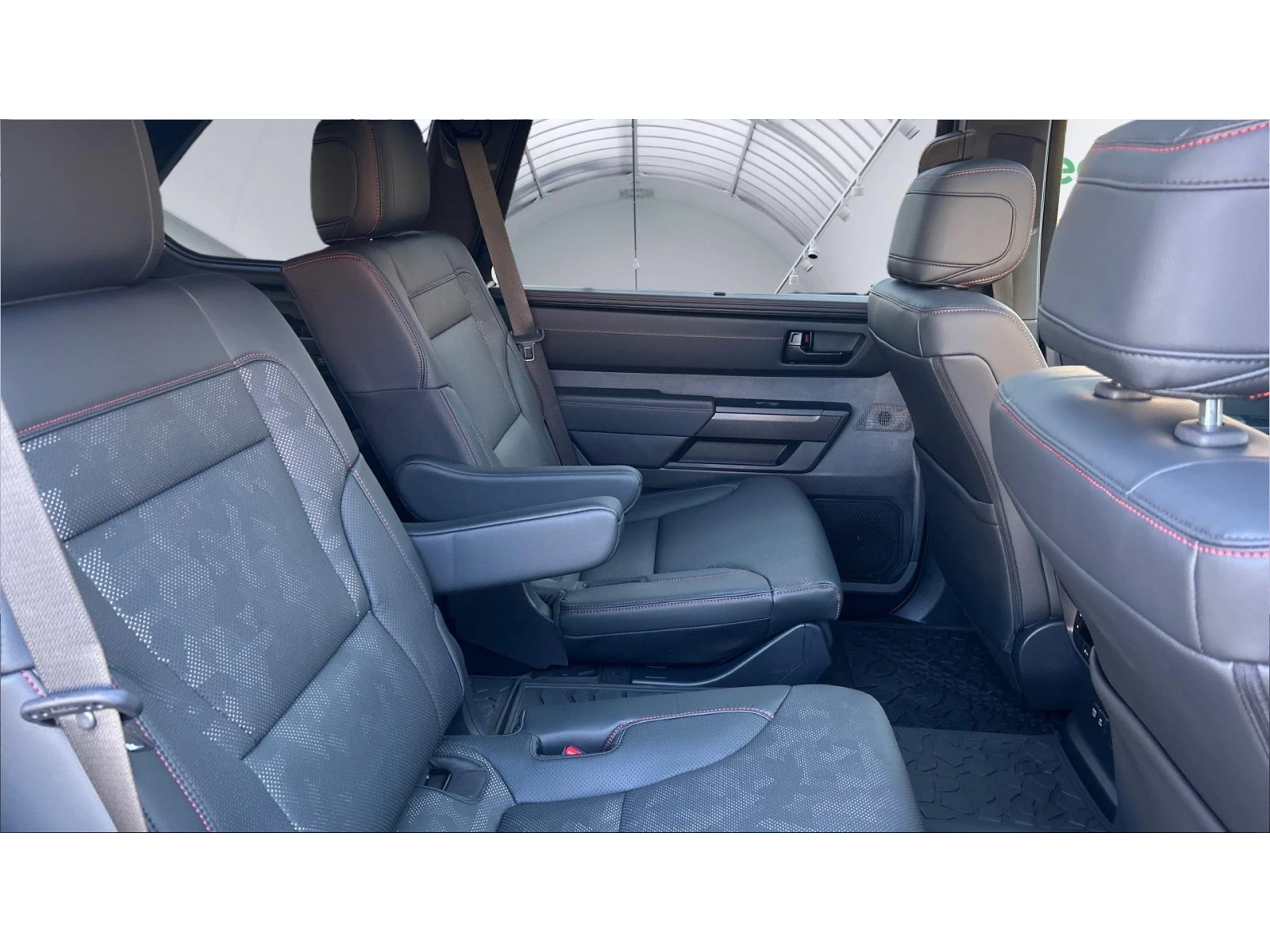 Toyota Sequoia TRD PRO, HYBRID, AWD, ������� ������ �� 2300   | Mobile.bg � ����������� 13