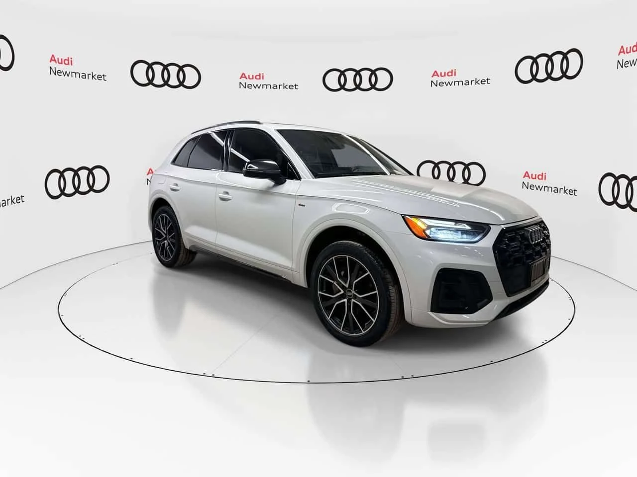 Audi Q5 * Progressiv * Фиксирана цена до България * , снимка 2 - Автомобили и джипове - 54207554