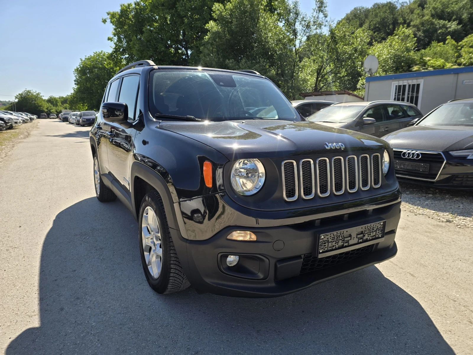 Jeep Renegade 1.6MTJ 120к.с Подгряване Топ състояние , снимка 2 - Автомобили и джипове - 54770317