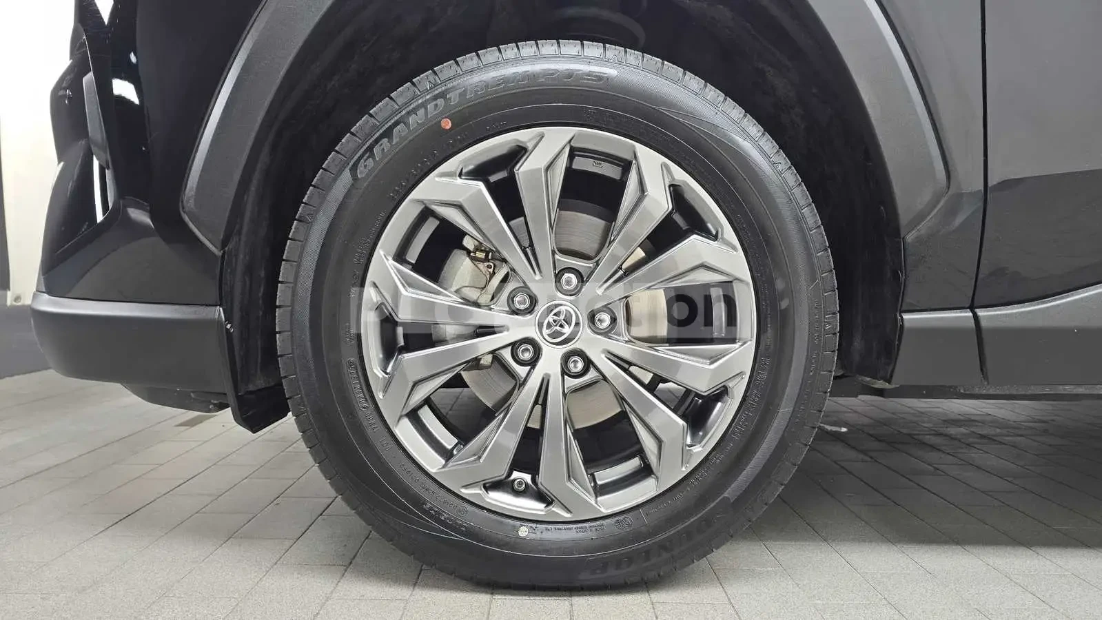 Toyota Rav4 Hybrid AWD| ОБДУХВ| КАМЕРА| ПОДГРЕВ| ВКЛ.ТЕХНОТЕСТ, снимка 17 - Автомобили и джипове - 54913420