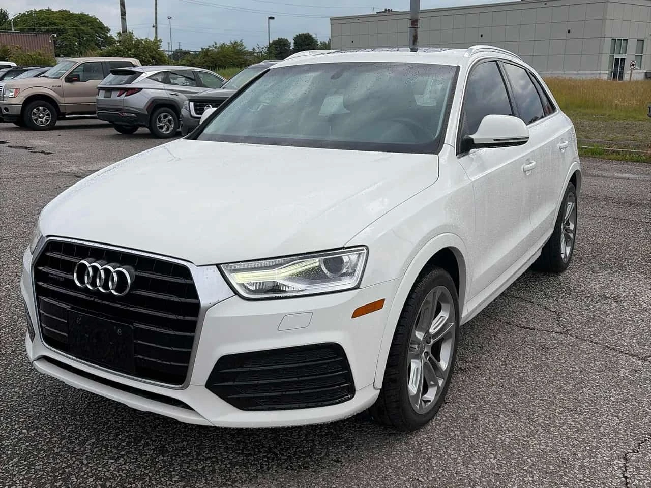Audi Q3 Progressiv | CARFAX | БЕЗ ПЪРВОНАЧАЛНА ВНОСКА
