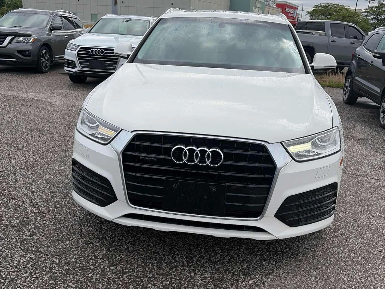 Audi Q3 Progressiv | CARFAX | БЕЗ ПЪРВОНАЧАЛНА ВНОСКА, снимка 2 - Автомобили и джипове - 55054197
