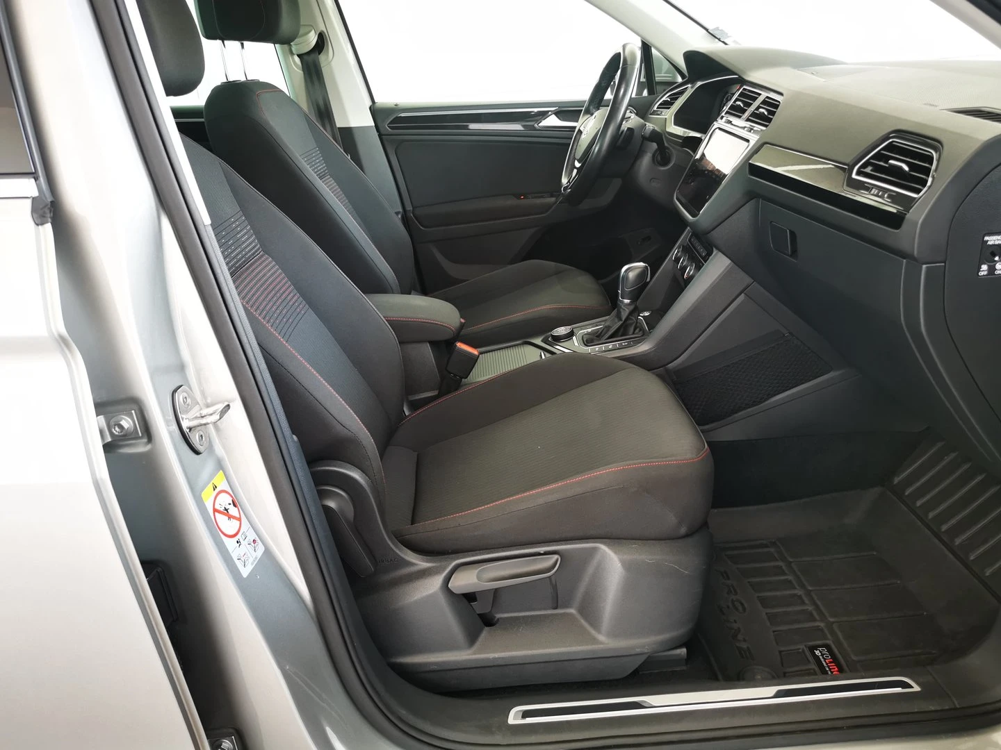 VW Tiguan Comfortline 2.0TDI 4MOTION BMT, снимка 6 - Автомобили и джипове - 55642126