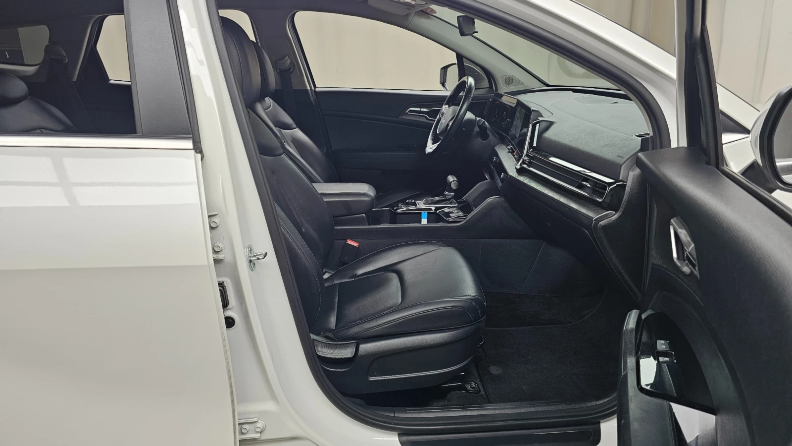 Kia Sportage 1.6 T-GDI Trendy, снимка 9 - Автомобили и джипове - 55610412