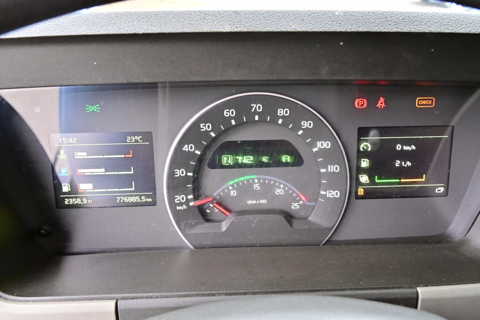 Volvo Fm, снимка 13 - Камиони - 56272579