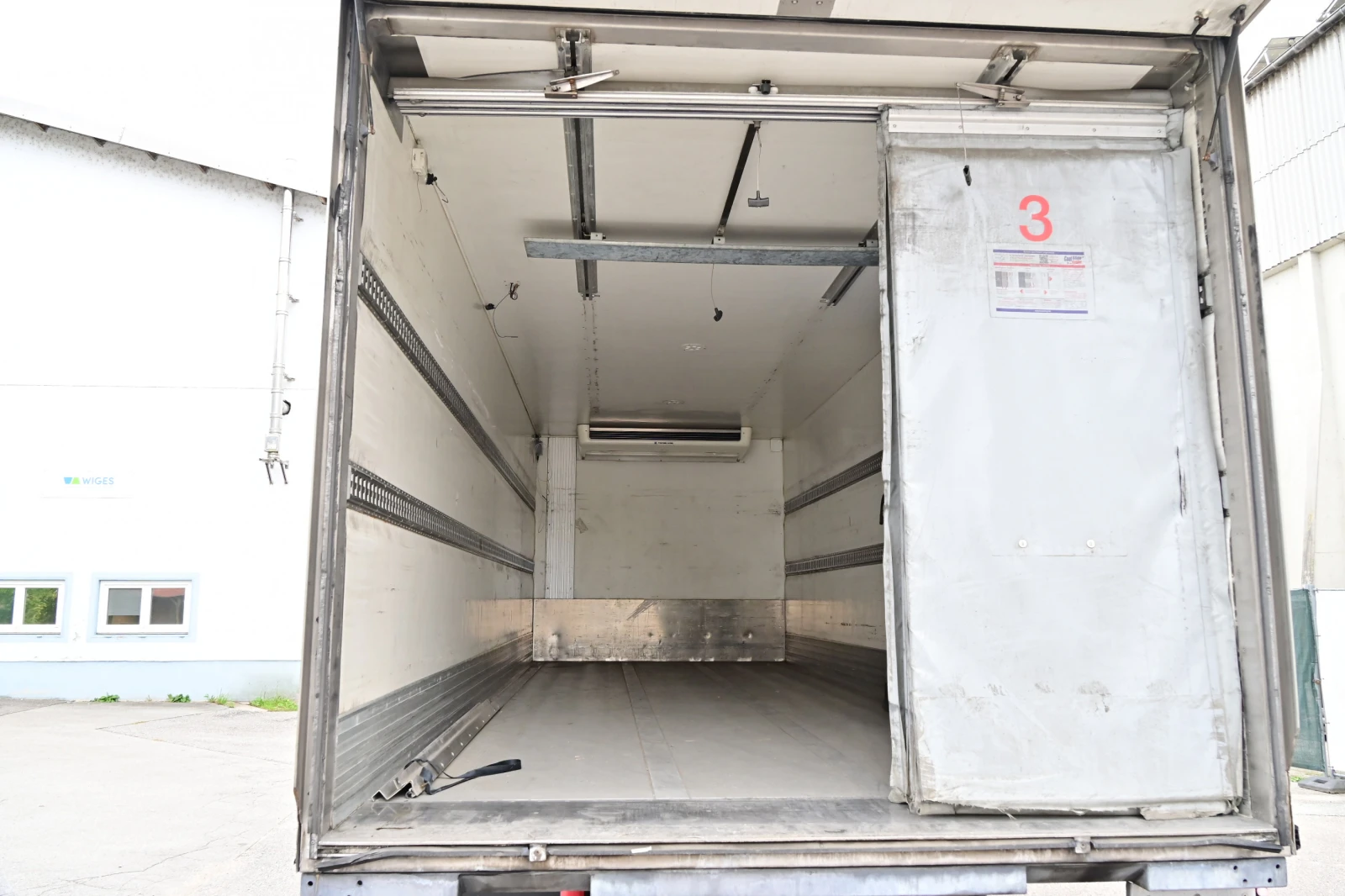 Volvo Fm, снимка 8 - Камиони - 56272579