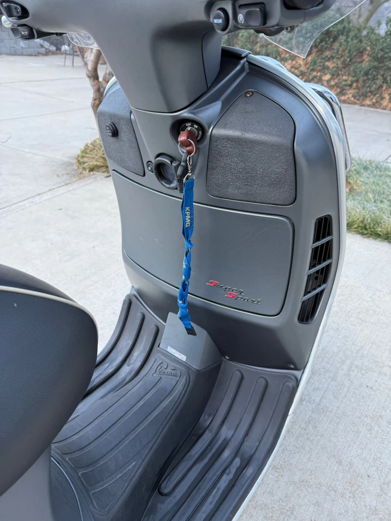 Vespa GTS ABS 300i 2015, снимка 8 - Мотоциклети и мототехника - 52854791