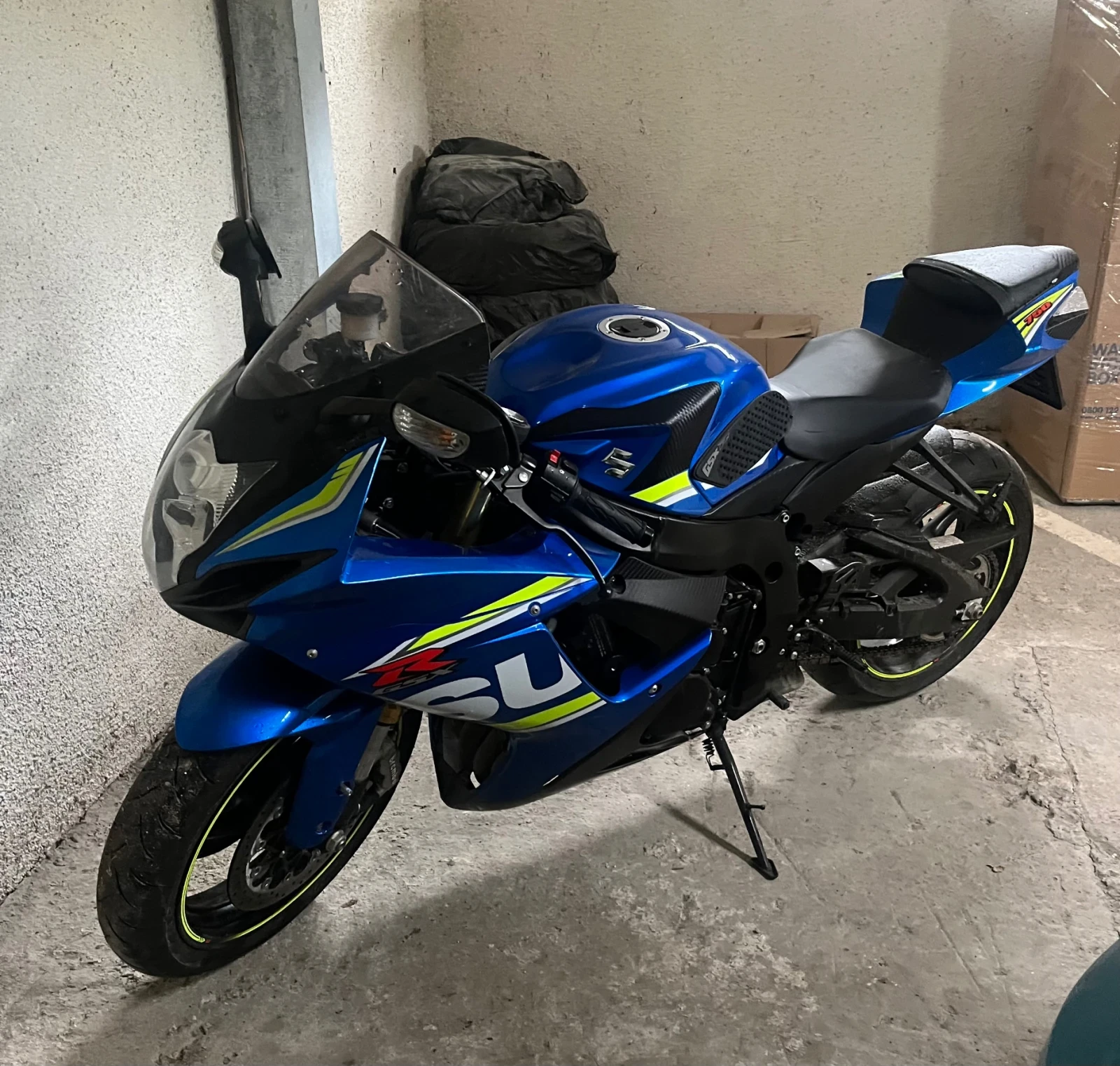 Suzuki Gsxr 750 - изображение 4
