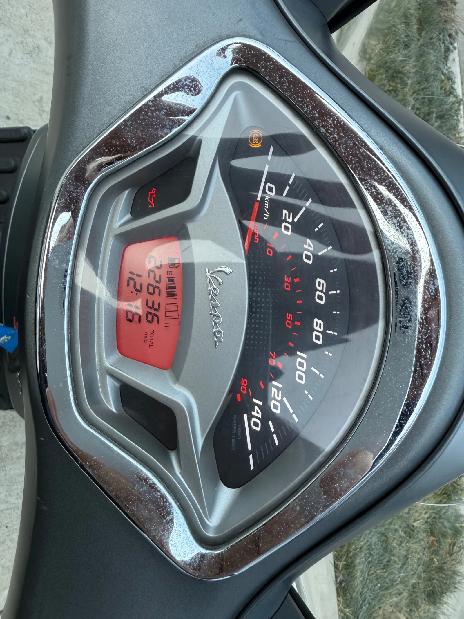 Vespa GTS ABS 300i 2015 - изображение 10