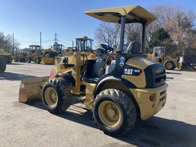 Мини челни товарачи Cat 902C / ОЧАКВАН ВНОС !, снимка 4 - Индустриална техника - 53089207