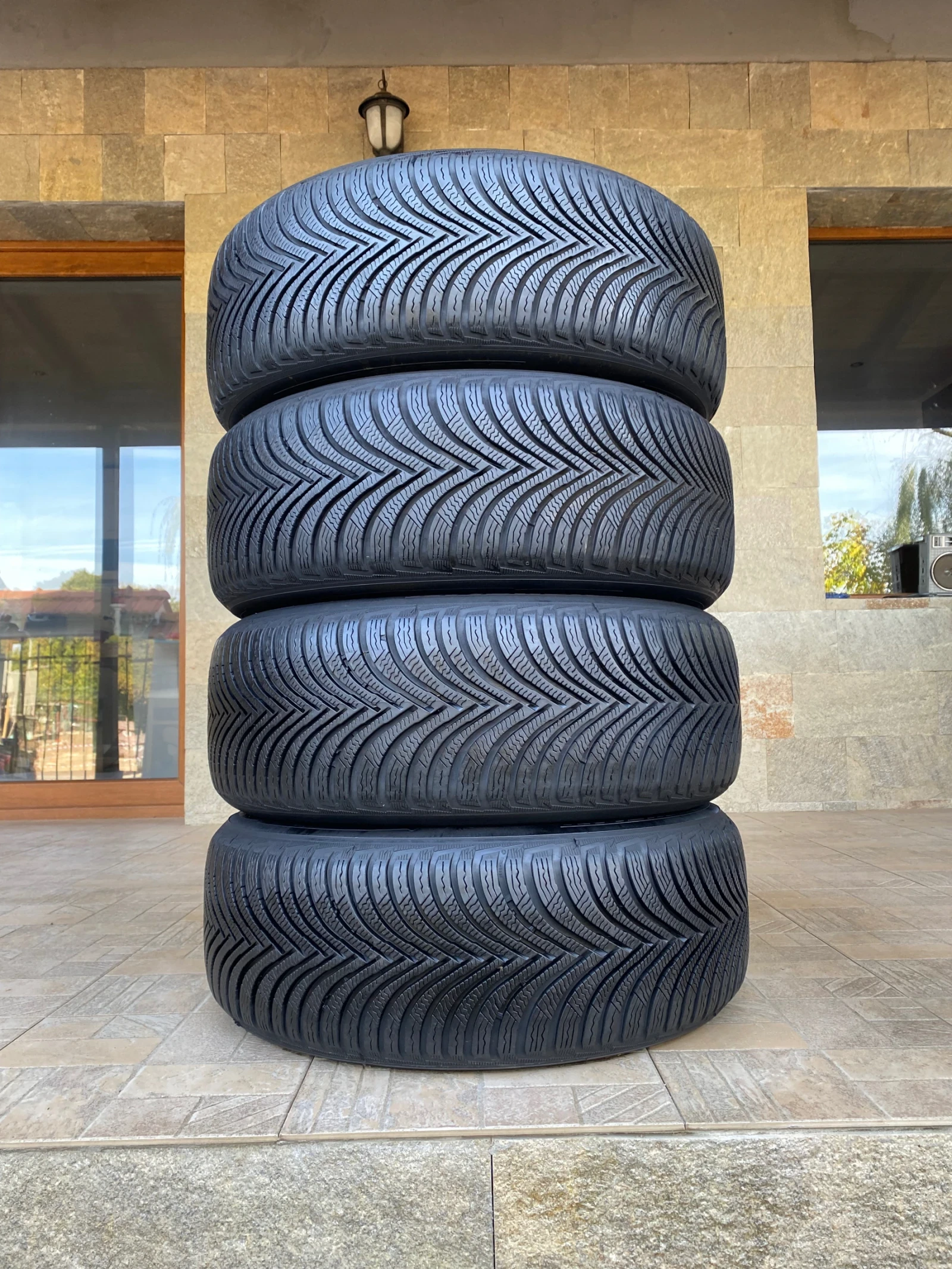 ���� � ������ 215/60R16 �� Citroen C8 | Mobile.bg � ����������� 8