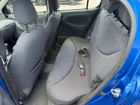 Toyota Yaris 1, 0I КЛИМАТИК !! РЕАЛНИ 120000 км, снимка 10
