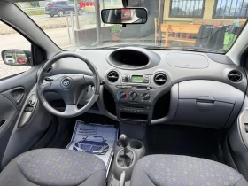 Toyota Yaris 1, 0I КЛИМАТИК !! РЕАЛНИ 120000 км, снимка 8