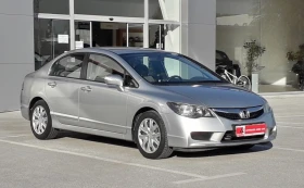 Honda Civic 1.8 i-VTEC 16V AT, снимка 3