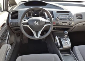 Honda Civic 1.8 i-VTEC 16V AT, снимка 10