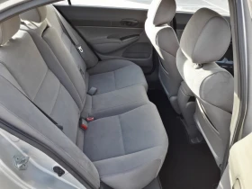 Honda Civic 1.8 i-VTEC 16V AT, снимка 16
