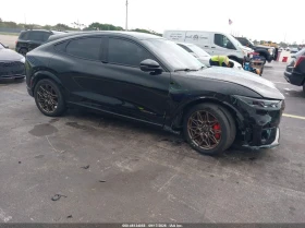 Ford Mustang Mach-E Gt, снимка 1