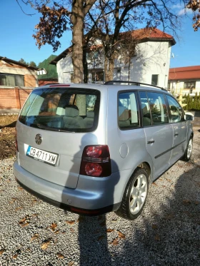 VW Touran 1.9 TDI Напълно Обслужен , снимка 6