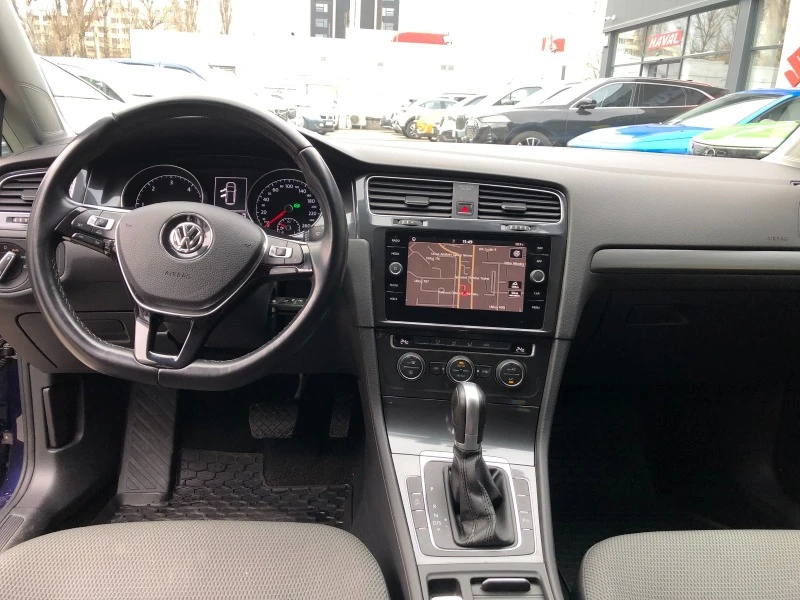 VW Golf 1.6 TDI NAVI, снимка 12 - Автомобили и джипове - 44714776