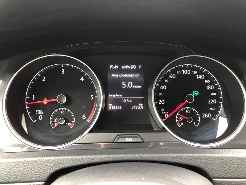 VW Golf 1.6 TDI NAVI, снимка 13 - Автомобили и джипове - 44714776