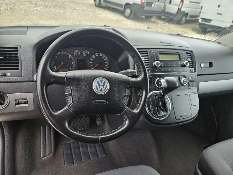 VW Multivan 2.5 TDi , снимка 10 - Автомобили и джипове - 46471318