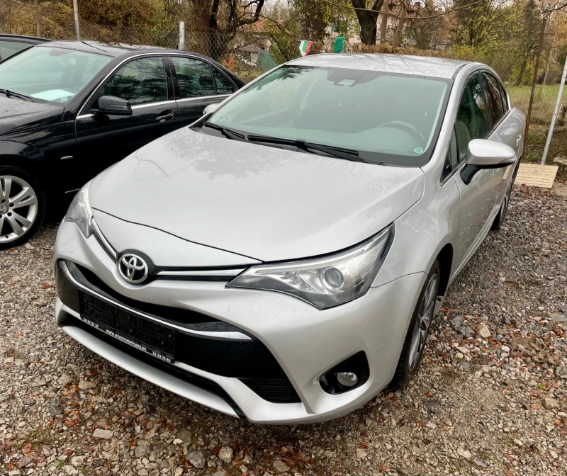 Toyota Avensis 2.0 D4D навигация камера, снимка 1 - Автомобили и джипове - 48256415