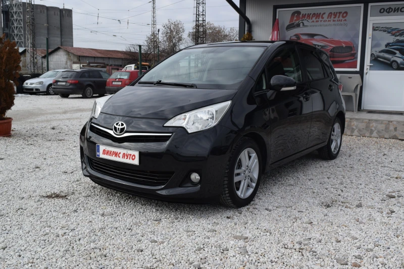 Toyota Verso S 1.4D4D* Автоматик* Камера* Keyless* Панорама* , снимка 3 - Автомобили и джипове - 49219690