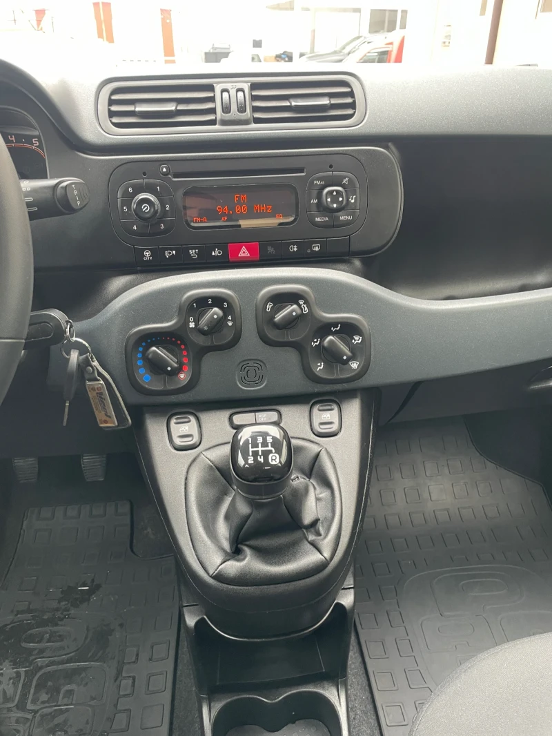 Fiat Panda 1.2i, снимка 9 - Автомобили и джипове - 49249946