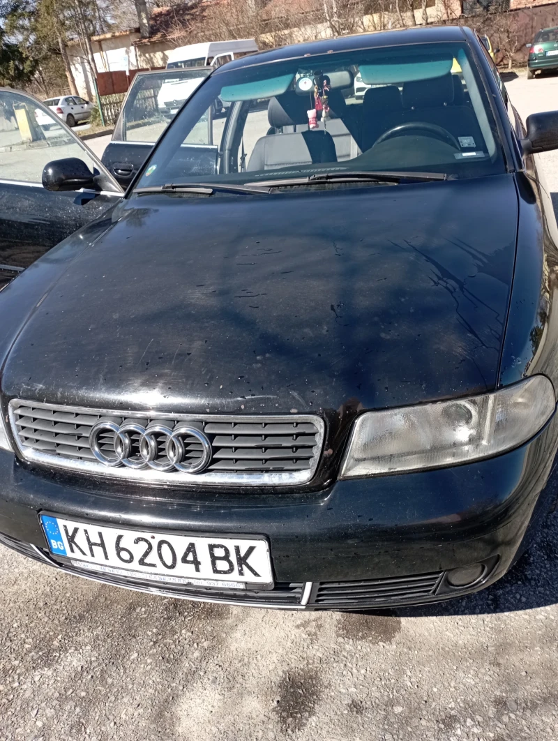 Audi A4 2.5 TDI , снимка 4 - Автомобили и джипове - 49375078