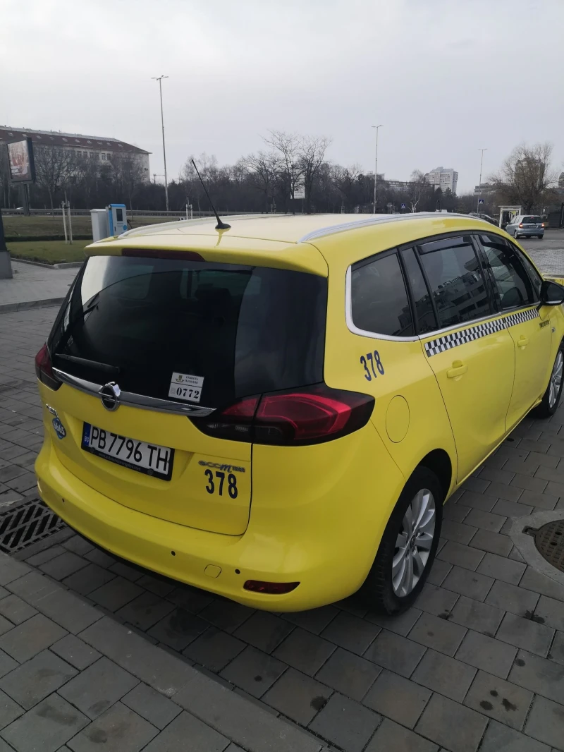 Opel Zafira 1.6 CNG, снимка 6 - Автомобили и джипове - 52554394