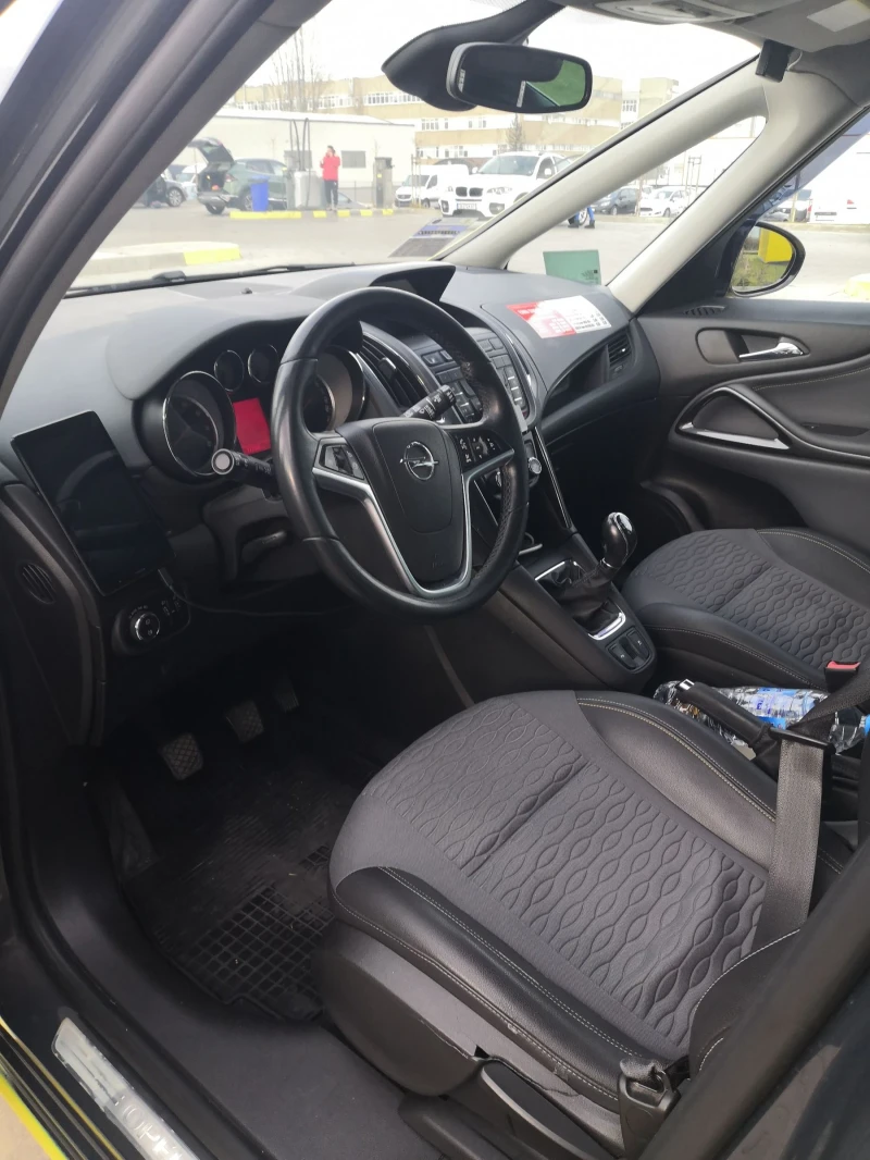 Opel Zafira 1.6 CNG, снимка 9 - Автомобили и джипове - 52554394