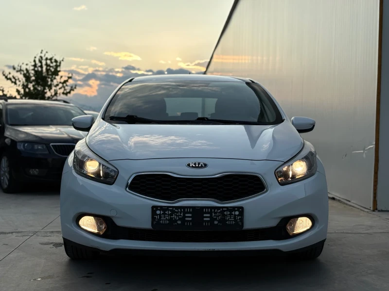 Kia Ceed 1.4 CVVT 16V* GAZ* Full Service* , снимка 3 - Автомобили и джипове - 51488392