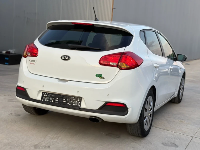 Kia Ceed 1.4 CVVT 16V* GAZ* Full Service* , снимка 6 - Автомобили и джипове - 51488392