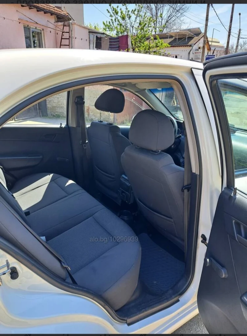 Chevrolet Aveo, снимка 4 - Автомобили и джипове - 52310836