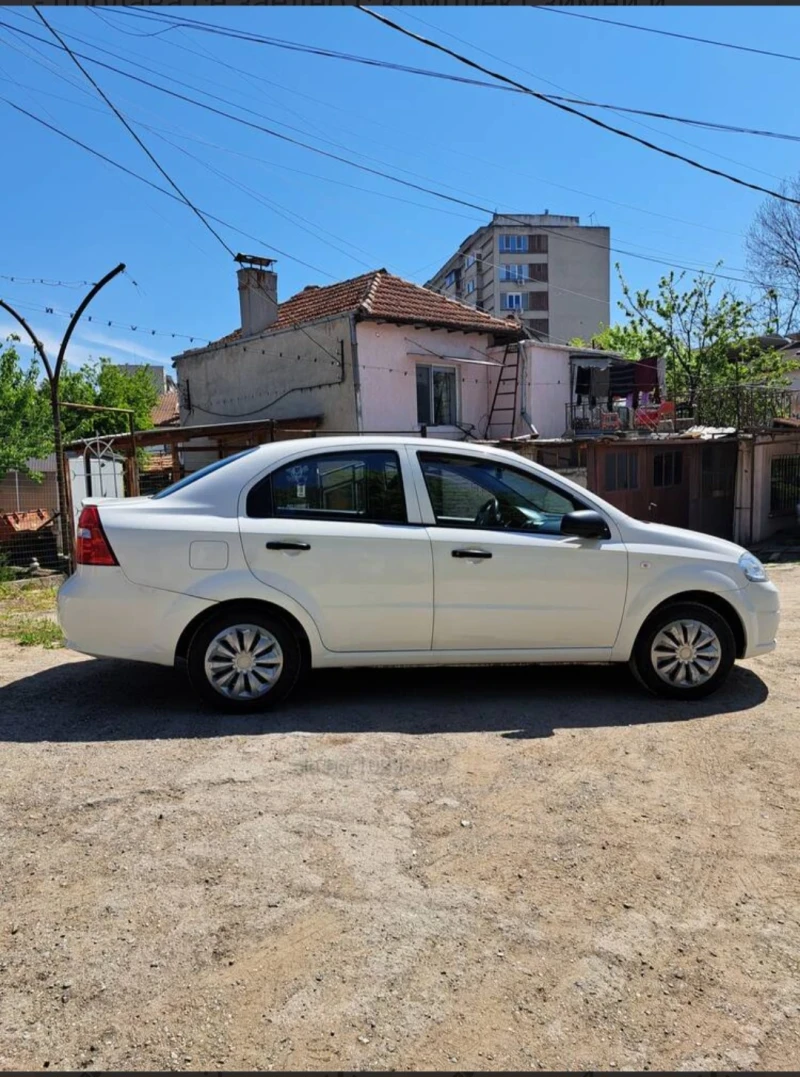 Chevrolet Aveo, снимка 2 - Автомобили и джипове - 52310836