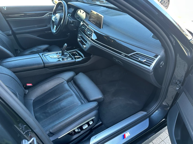 BMW 740 d xDrive Carbon core, снимка 8 - Автомобили и джипове - 52262811