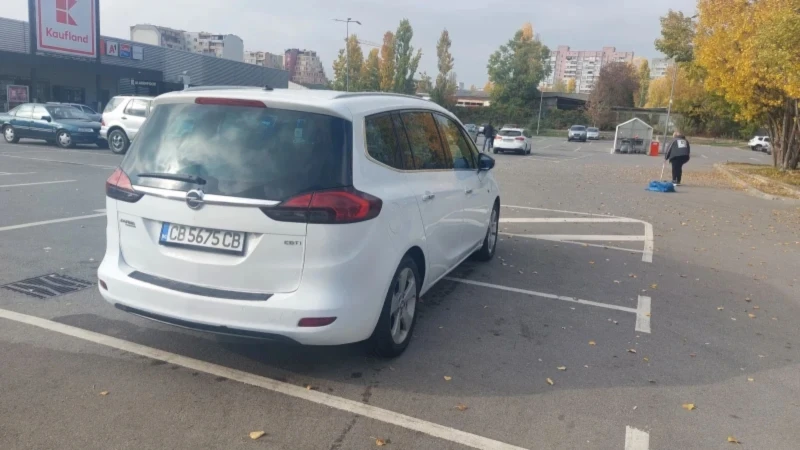 Opel Zafira Tourer, снимка 15 - Автомобили и джипове - 52285455