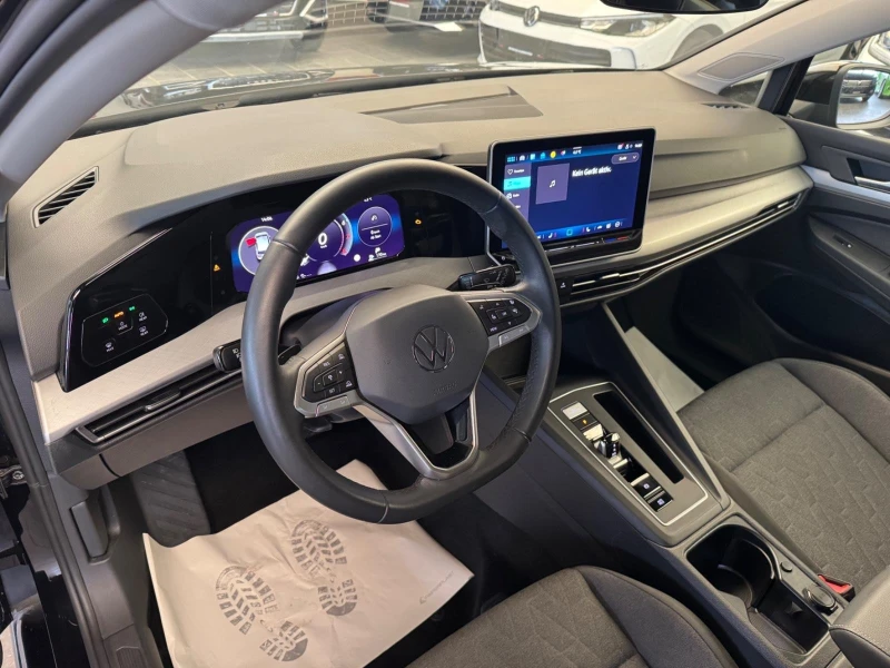 VW Golf 1.5TSI* LED* CAM* DISTR* CARPLAY* , снимка 8 - Автомобили и джипове - 53454600