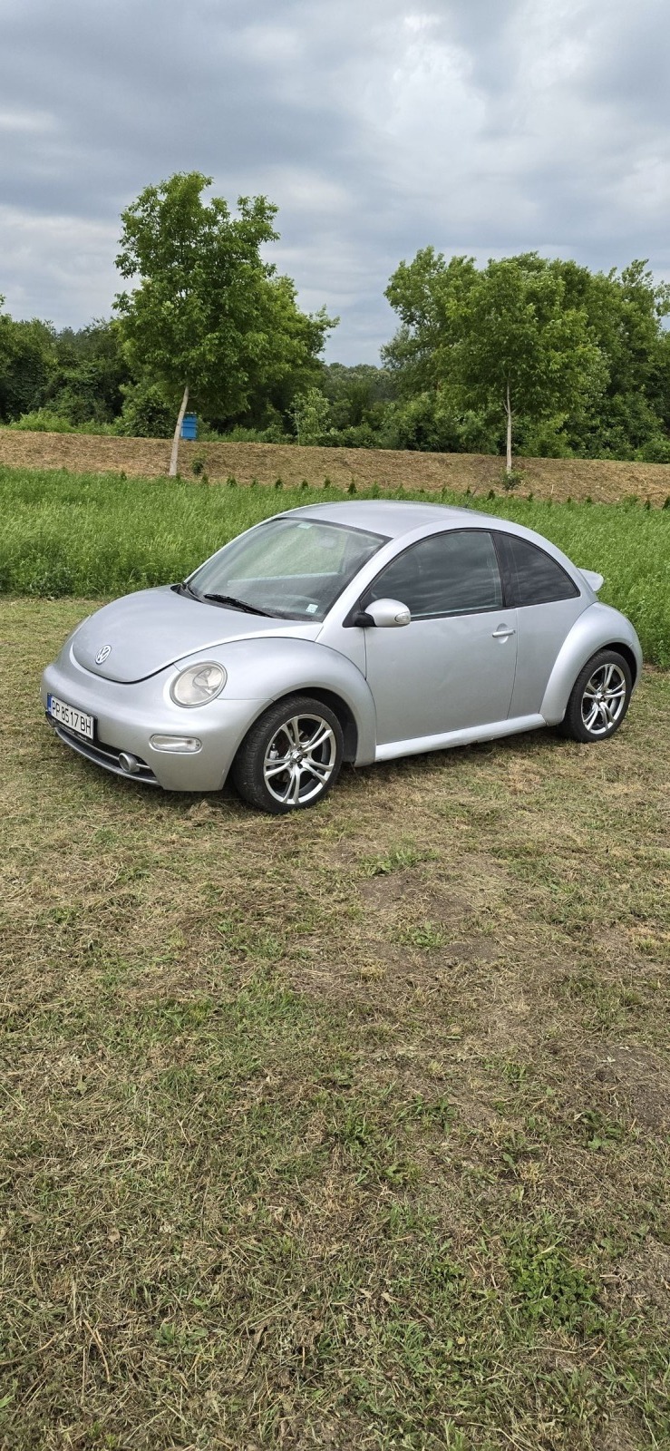 VW New beetle 1.9TDI, снимка 1 - Автомобили и джипове - 46147636