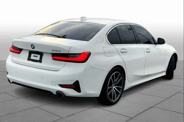 BMW 330 i - изображение 5