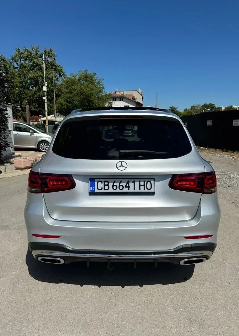 Mercedes-Benz GLC 200 AMG/DISTRONIC/ПАНОРАМА/МЪРТВА ТОЧКА/DIGITAL, снимка 6 - Автомобили и джипове - 55190963