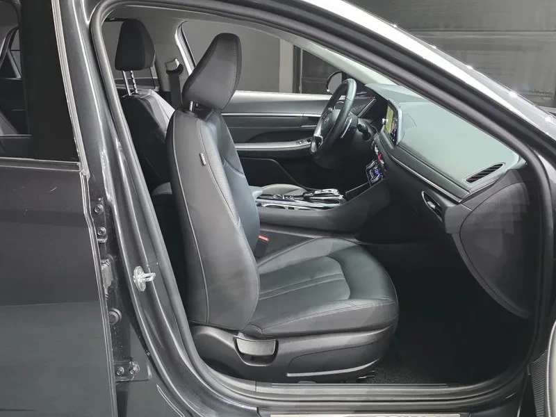 Hyundai Sonata 1.6 Turbo Premium Plus, снимка 11 - Автомобили и джипове - 56130637