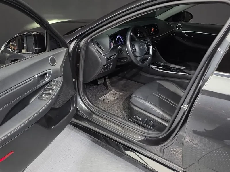 Hyundai Sonata 1.6 Turbo Premium Plus, снимка 10 - Автомобили и джипове - 56130637